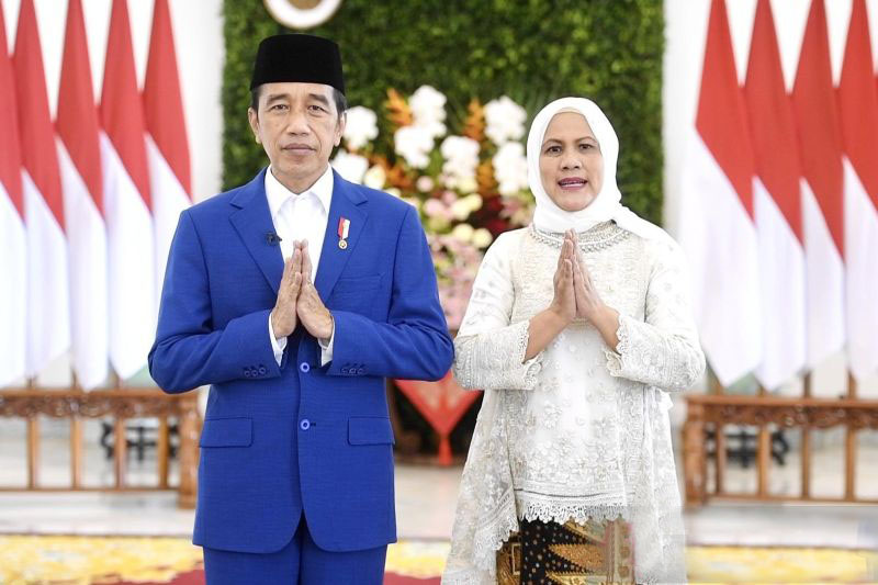 Presiden Jokowi dan Ibu Iriana Ucapkan Selamat Idul Fitri 1443 Hijriah Presiden Jokowi dan Ibu Iriana Ucapkan Selamat Idul Fitri 1443 Hijriah