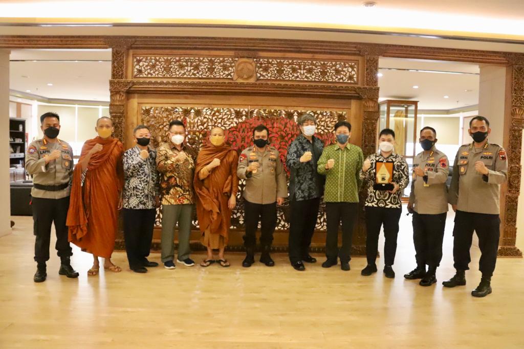 Walubi dan Permabudhi gelar Waisak Bersama di Candi Borobudur Walubi dan Permabudhi gelar Waisak Bersama di Candi Borobudur