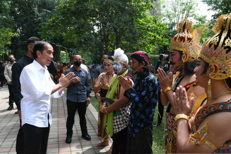 Presiden harapkan kegiatan seni-budaya bangkit karena pandemi melandai