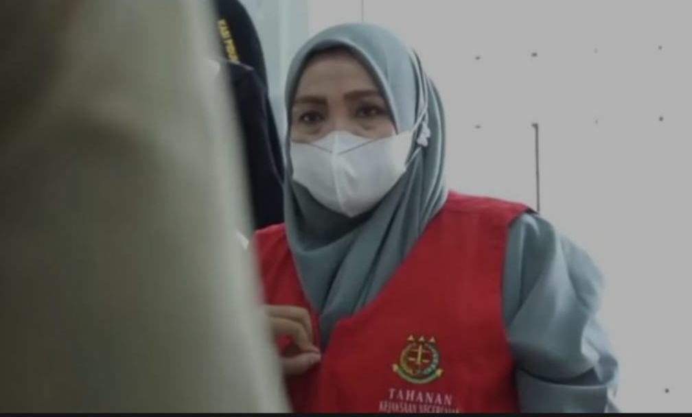Kejari Siak eksekusi Ketua Komnas PA Riau terkait kasus pencemaran nama baik Kejari Siak eksekusi Ketua Komnas PA Riau terkait kasus pencemaran nama baik