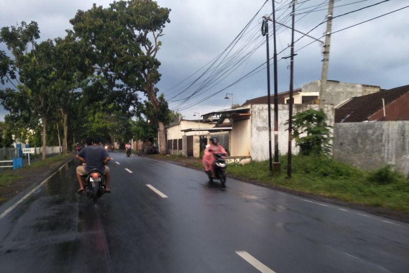 BMKG : Dua hari kedepan wilayah NTB berpotensi diguyur hujan