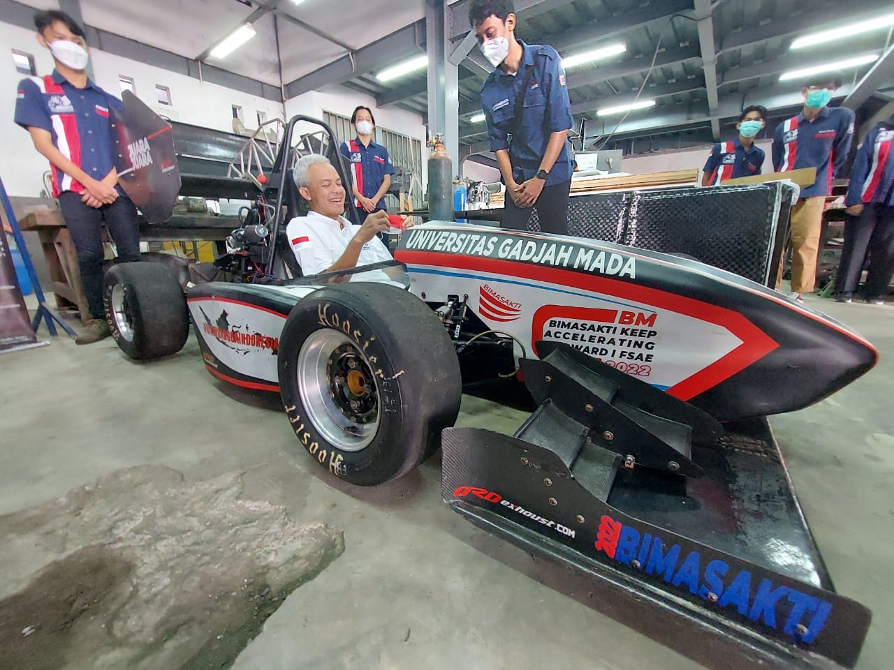Mobil karya anak bangsa akan berlaga di Belanda, Ganjar: Saya doakan juara Mobil karya anak bangsa akan berlaga di Belanda, Ganjar: Saya doakan juara
