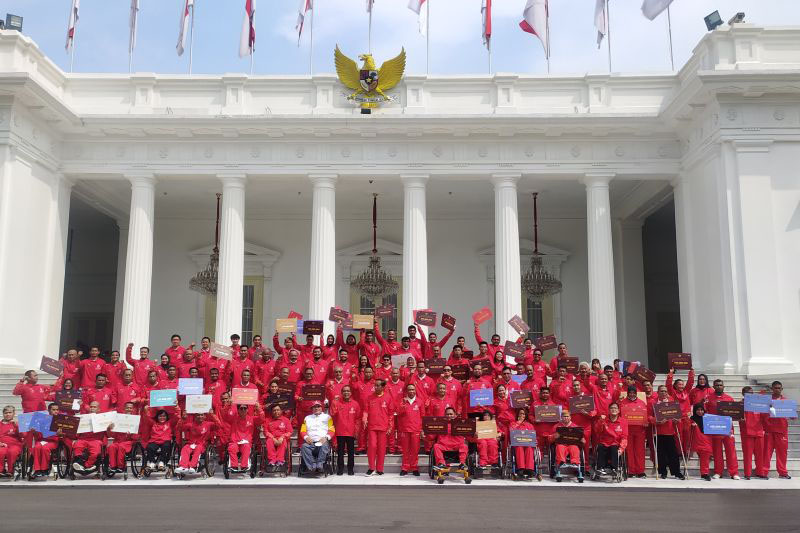 Presiden berikan bonus Rp309 miliar bagi atlet ASEAN Paragames XI Presiden berikan bonus Rp309 miliar bagi atlet ASEAN Paragames XI
