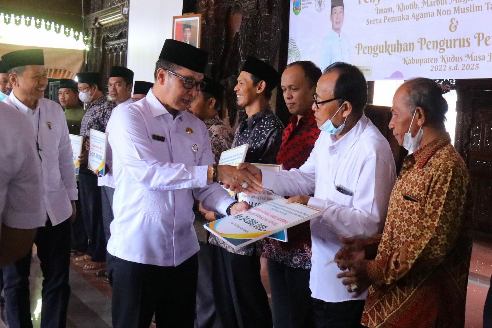 3.580 pemuka agama di Kudus dapat santunan kesejahteraan 3.580 pemuka agama di Kudus dapat santunan kesejahteraan