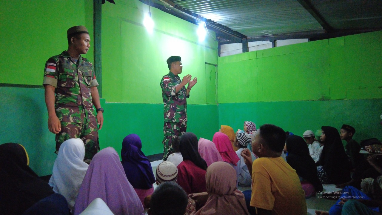 Sulap gudang jadi musala, Prajurit Ajusta ajar mengaji di daerah penugasan