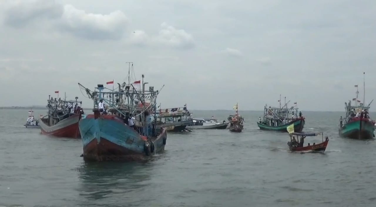 Wujud rasa syukur, puluhan nelayan di Pelabuhan Muara Angke gelar Pesta Laut