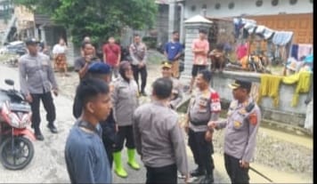 Kapolda Aceh salurkan 6 ton beras untuk korban banjir di Aceh Tamiang