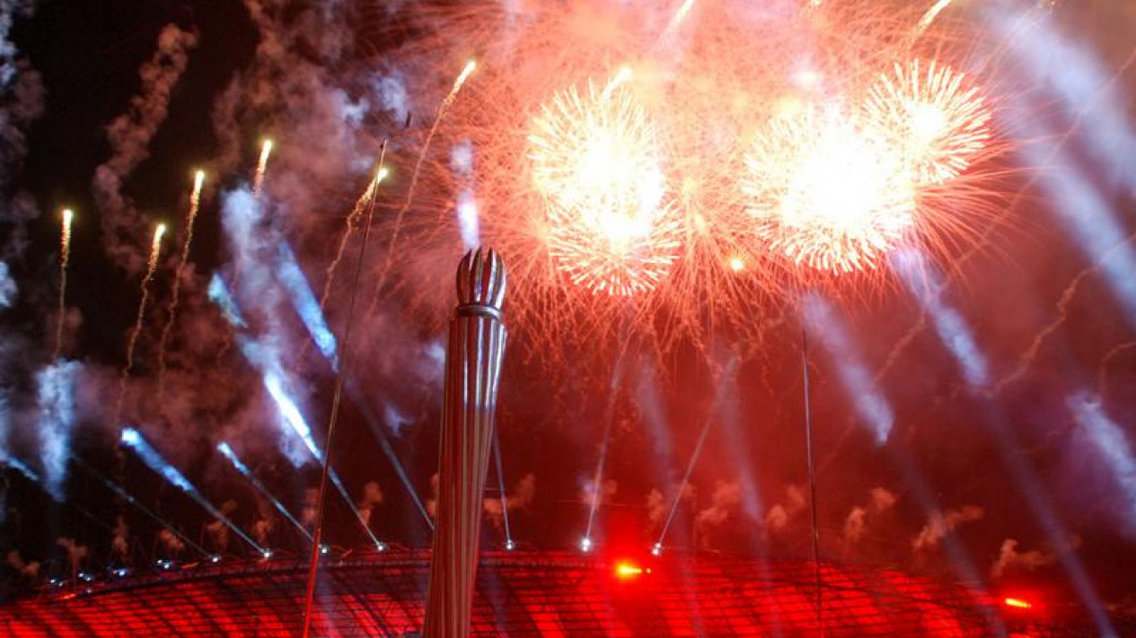 22 November 2011: Rangkaian acara mengisi penutupan SEA Games 2011