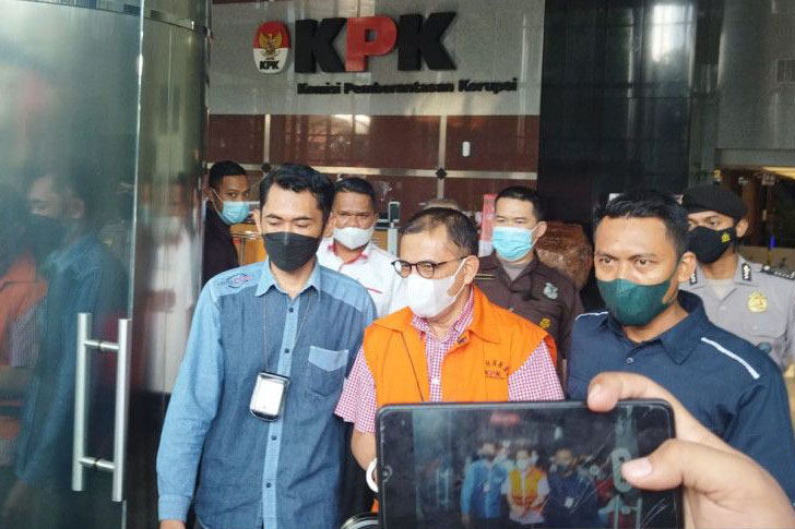 KPK limpahkan dakwaan eks wali Kota Cimahi Ajay Priatna ke PN Bandung KPK limpahkan dakwaan eks wali Kota Cimahi Ajay Priatna ke PN Bandung