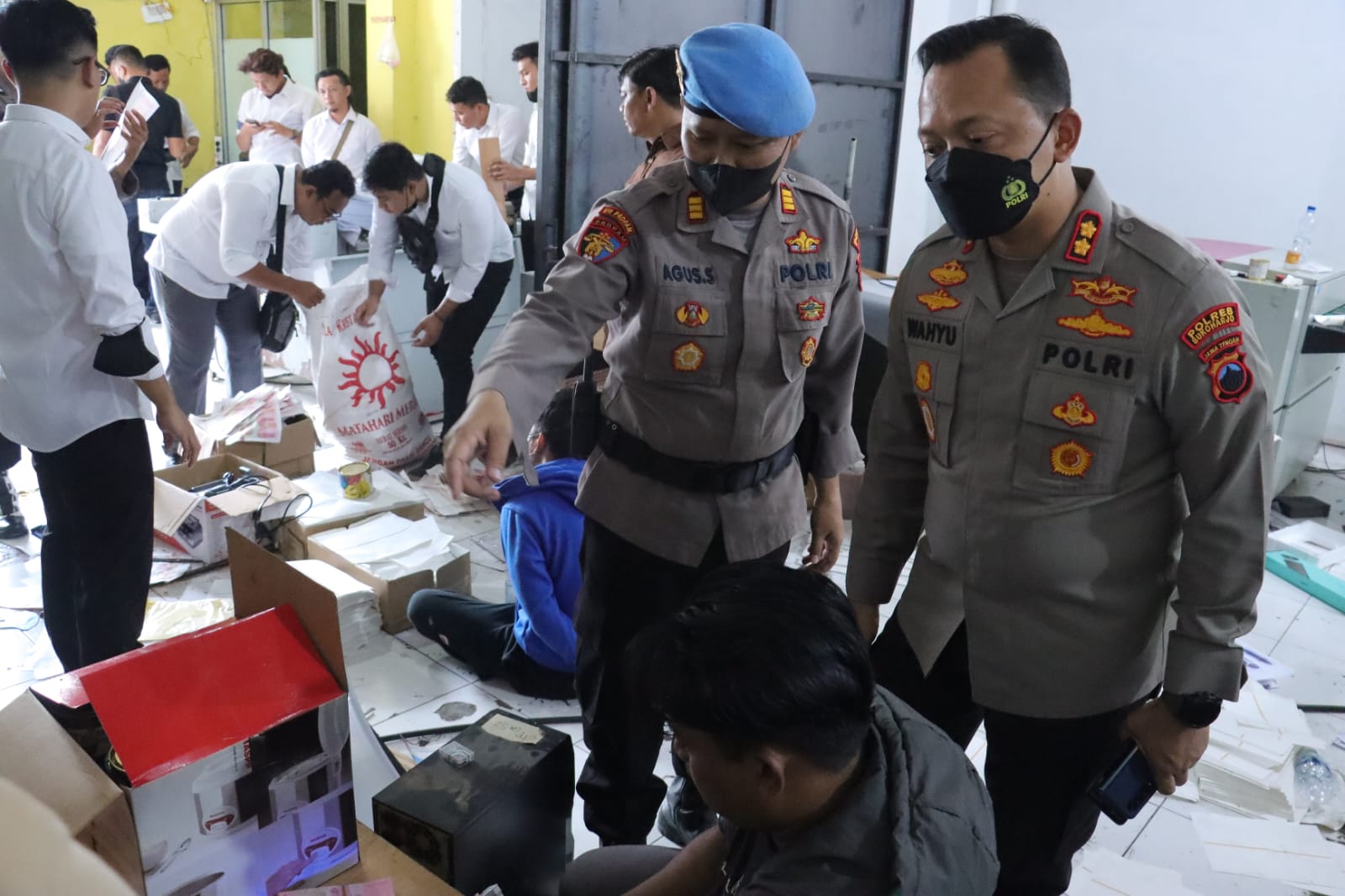 Polisi lacak peredaran uang palsu yang dicetak di Sukoharjo Polisi lacak peredaran uang palsu yang dicetak di Sukoharjo