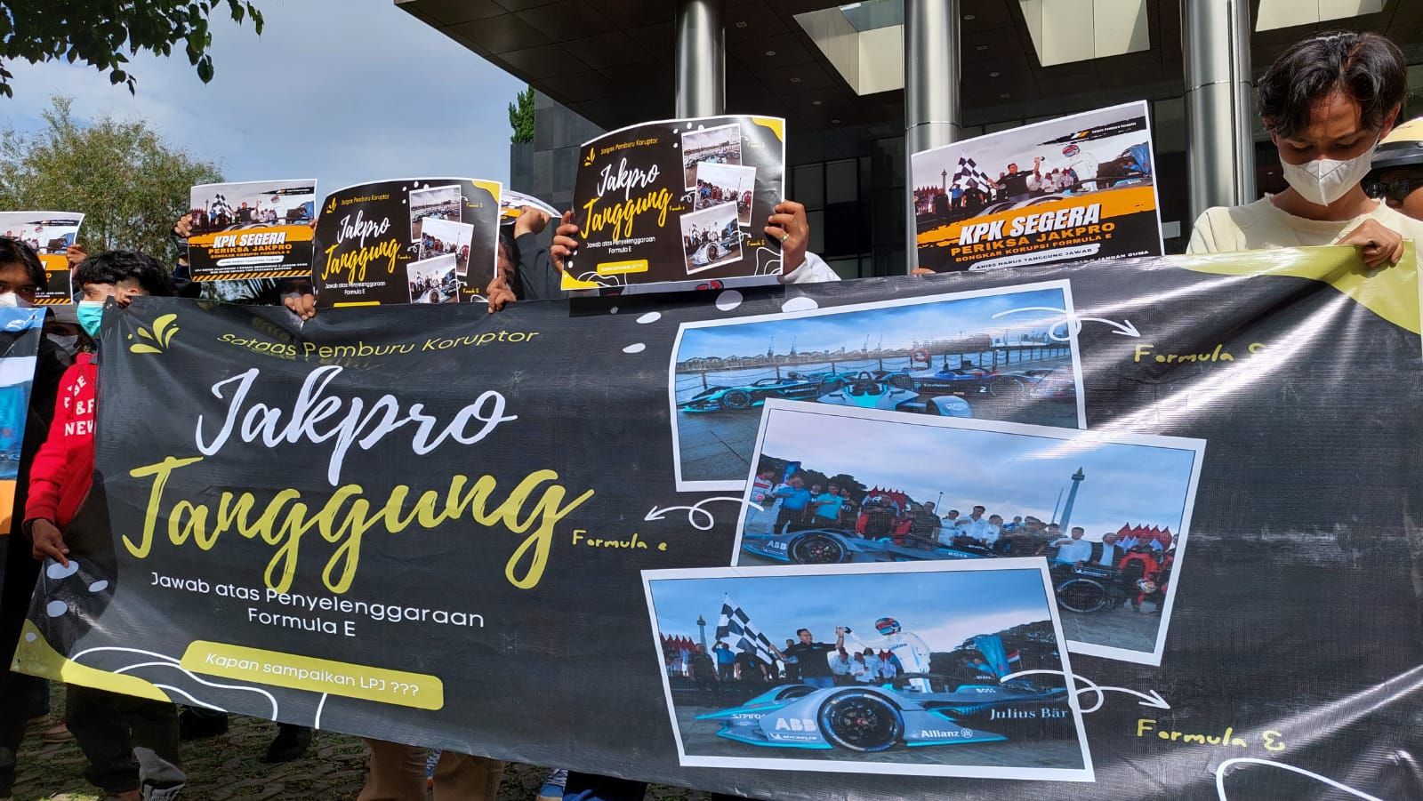 Gelar aksi, SPK minta Jakpro segera sampaikan LPJ Formula E