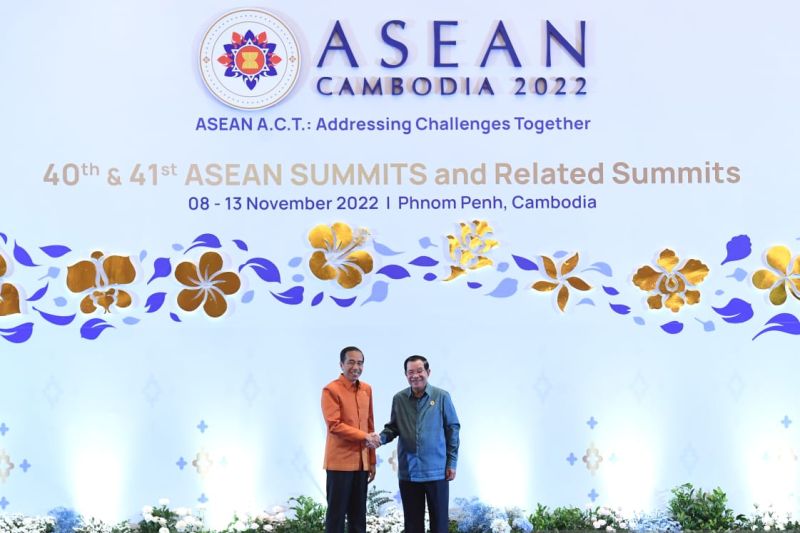 Presiden Jokowi akan hadiri upacara penutupan KTT ASEAN Presiden Jokowi akan hadiri upacara penutupan KTT ASEAN