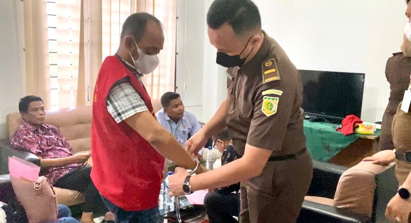 Kejari Aceh Utara tahan lima tersangka korupsi pembangunan Monumen Samudera Pasai Kejari Aceh Utara tahan lima tersangka korupsi pembangunan Monumen Samudera Pasai