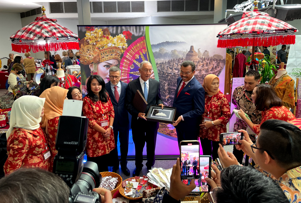 Presiden Portugal puji keunikan Indonesia di Bazar Diplomatik 2022 Presiden Portugal puji keunikan Indonesia di Bazar Diplomatik 2022