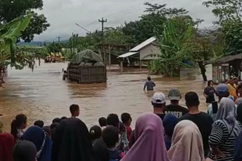 BMKG prakirakan potensi cuaca ekstrem di Jateng hingga 3 November BMKG prakirakan potensi cuaca ekstrem di Jateng hingga 3 November