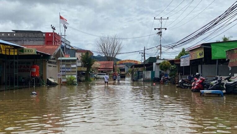Banjir di Kota Singkawang semakin meluas Banjir di Kota Singkawang semakin meluas