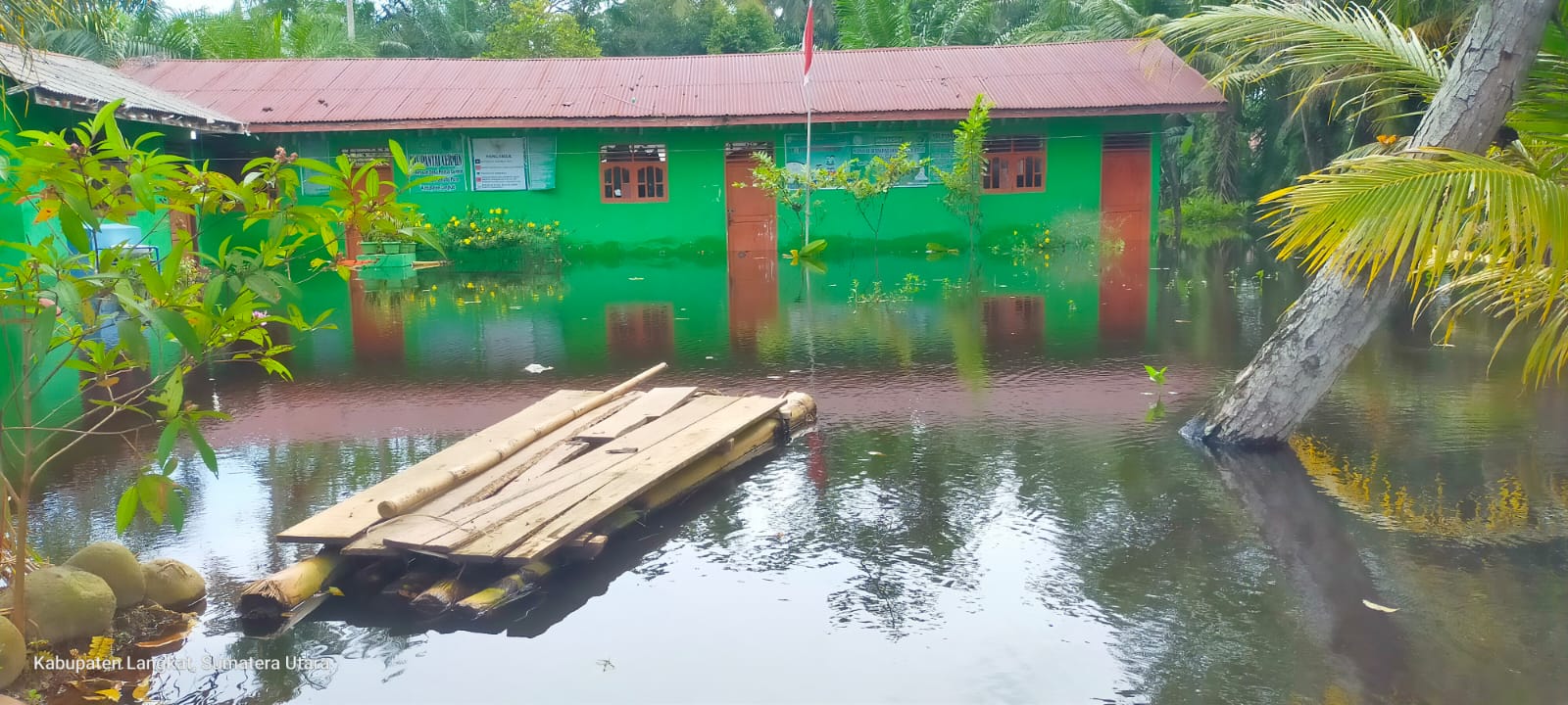 Banjir di Tanjung Pura, Langkat masih tinggi Banjir di Tanjung Pura, Langkat masih tinggi
