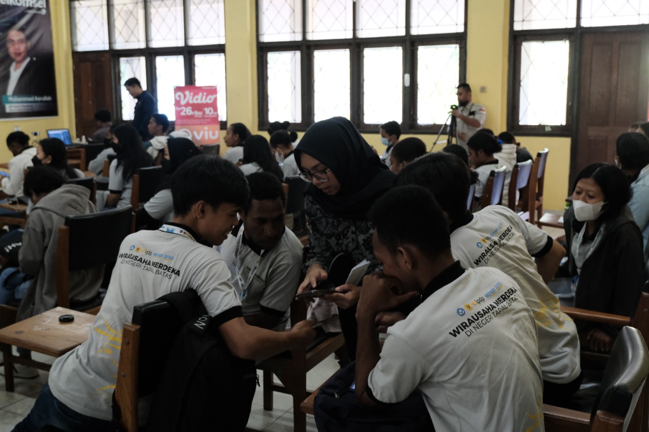 Meriahkan Dies Natalis ke-60 Universitas Cenderawasih, Telkomsel gelar pelatihan content creator Meriahkan Dies Natalis ke-60 Universitas Cenderawasih, Telkomsel gelar pelatihan content creator