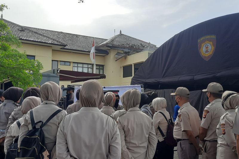 Siang ini Kapolri ke Cianjur beri dukungan korban gempa Siang ini Kapolri ke Cianjur beri dukungan korban gempa