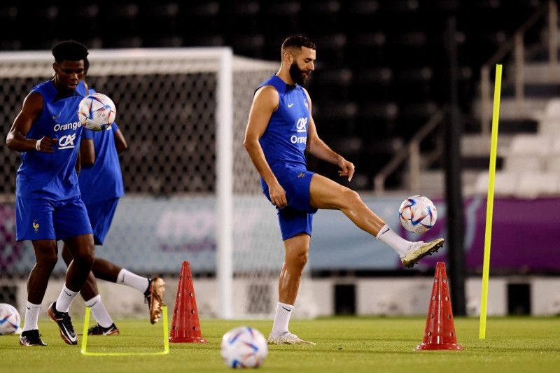 Benzema tes medis lagi saat kembali latihan penuh bersama tim Prancis Benzema tes medis lagi saat kembali latihan penuh bersama tim Prancis