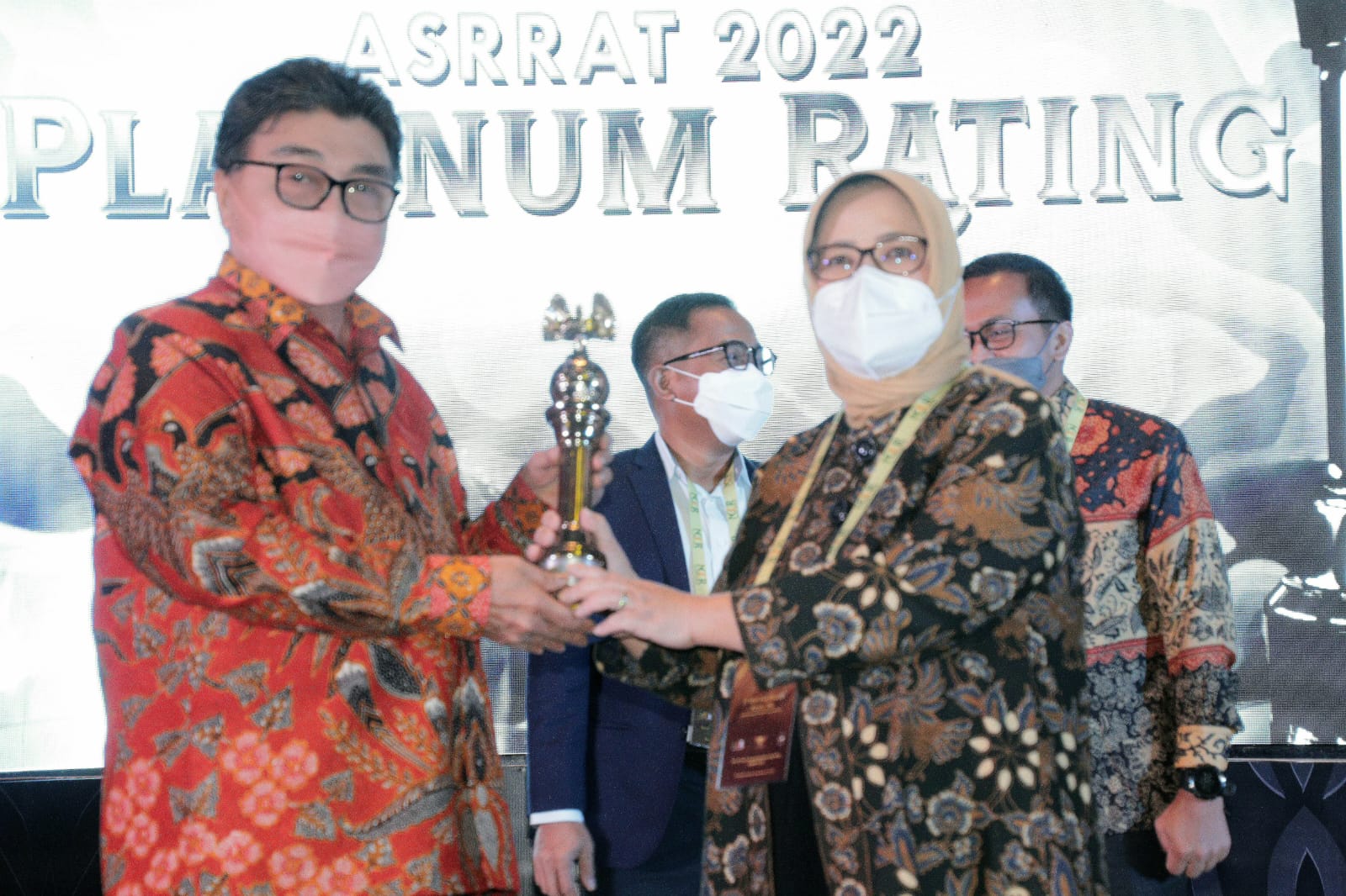 Bank bjb raih Platinum Rank Asia Sustainability Reporting Rating 2022 Bank bjb raih Platinum Rank Asia Sustainability Reporting Rating 2022