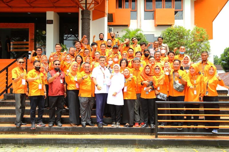 Kemnaker mulai salurkan BSU tahap VII melalui Kantor Pos Kemnaker mulai salurkan BSU tahap VII melalui Kantor Pos