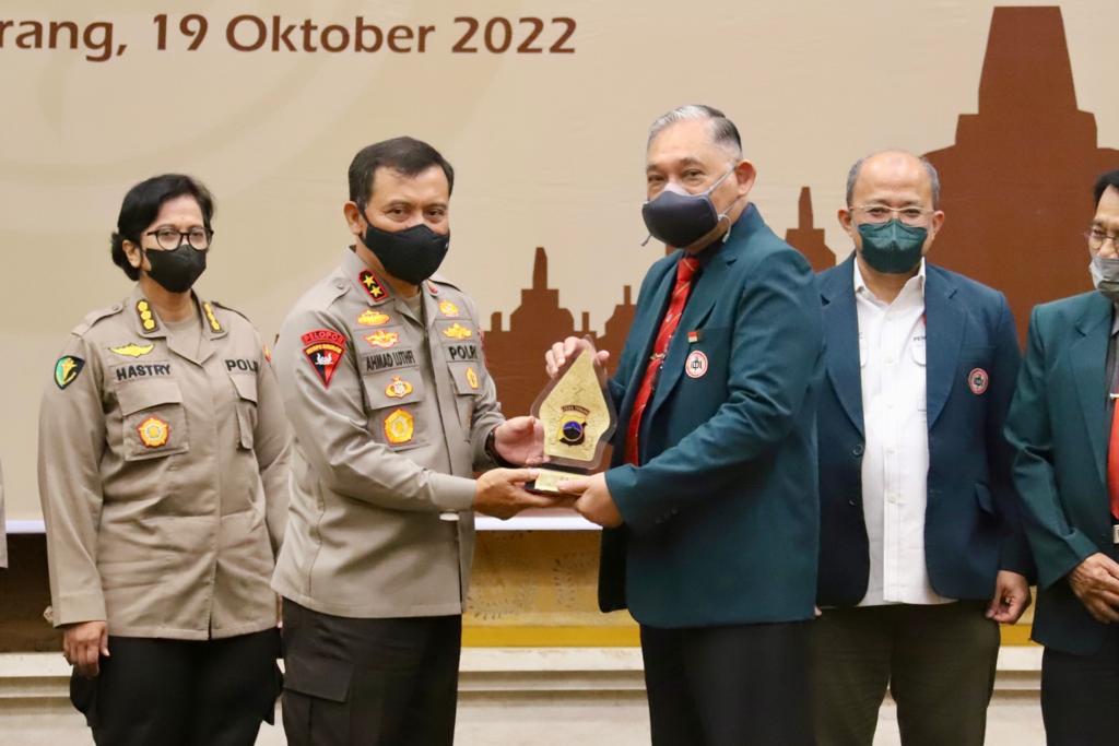 Beri perlindungan hukum dokter dan pasien, Polda dan IDI Jateng <i>teken</i> MoU Beri perlindungan hukum dokter dan pasien, Polda dan IDI Jateng <i>teken</i> MoU