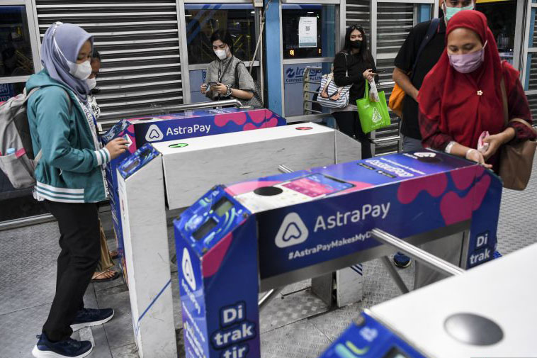 TransJakarta: Ada 664 aduan saldo uang elektronik terpotong dua kali