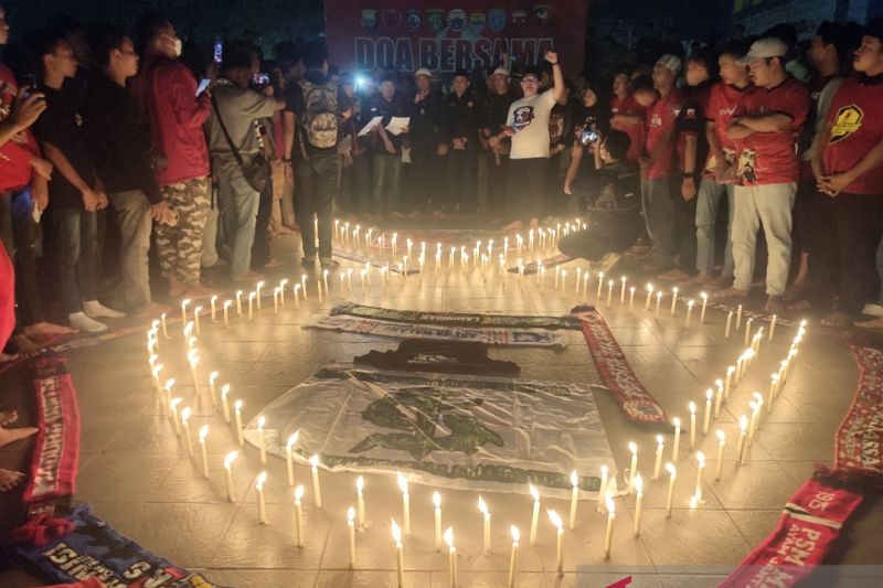 Suporter deklarasi sepakbola damai di Makassar Suporter deklarasi sepakbola damai di Makassar