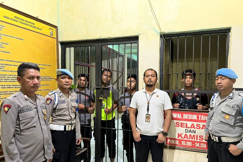 Polda Maluku Utara tahan empat anggota Polres Halut Polda Maluku Utara tahan empat anggota Polres Halut