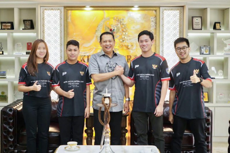 Tiga pebalap wakili Indonesia pada FIA Motorsport Games 2022 Tiga pebalap wakili Indonesia pada FIA Motorsport Games 2022