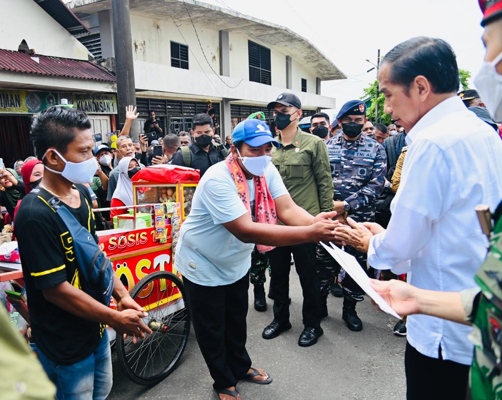 Rasa senang para pedagang atas kunjungan Presiden ke Pasar Klandasan