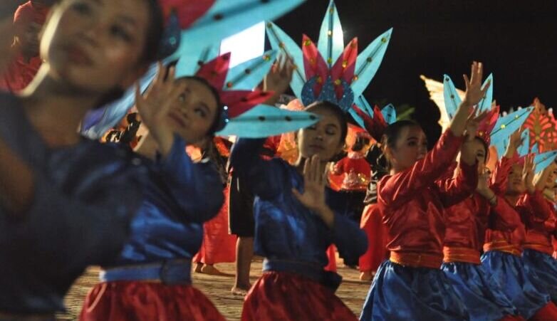 Tarian kolosal buka Festival Danau Poso 2022 Tarian kolosal buka Festival Danau Poso 2022
