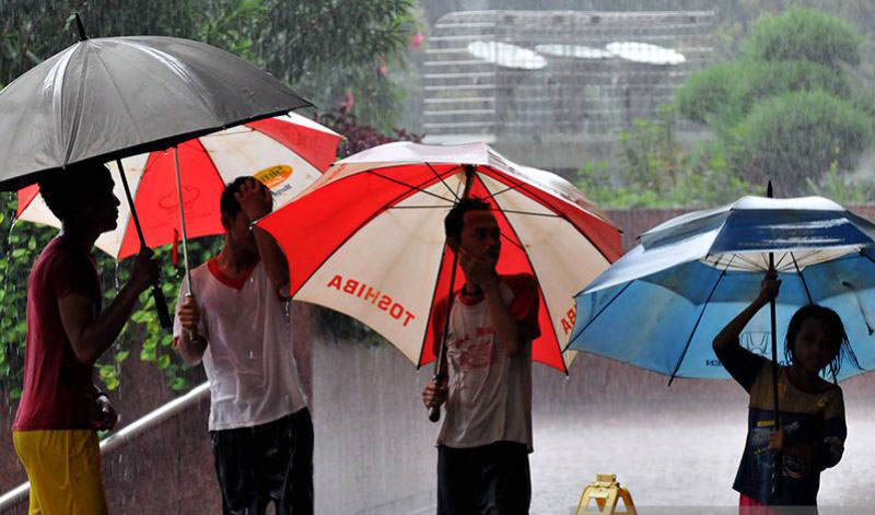 Hujan berbagai intensitas terjadi di banyak kota besar pada Jumat Hujan berbagai intensitas terjadi di banyak kota besar pada Jumat