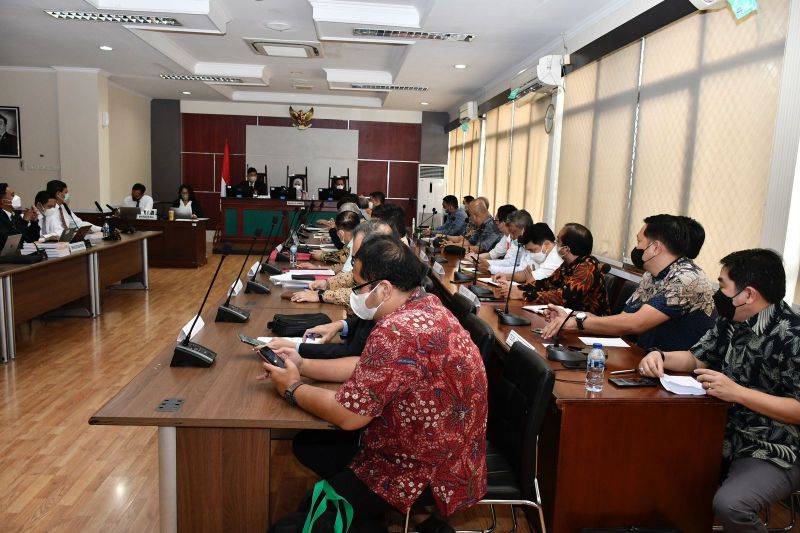 KPPU mulai pemeriksaan pendahuluan perkara minyak goreng KPPU mulai pemeriksaan pendahuluan perkara minyak goreng