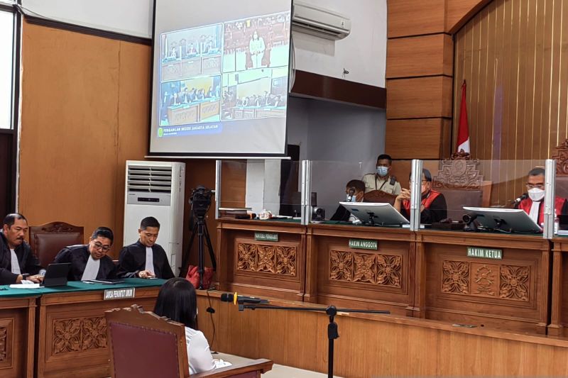 Majelis hakim tolak keberatan penasihat hukum Putri Chandrawati Majelis hakim tolak keberatan penasihat hukum Putri Chandrawati