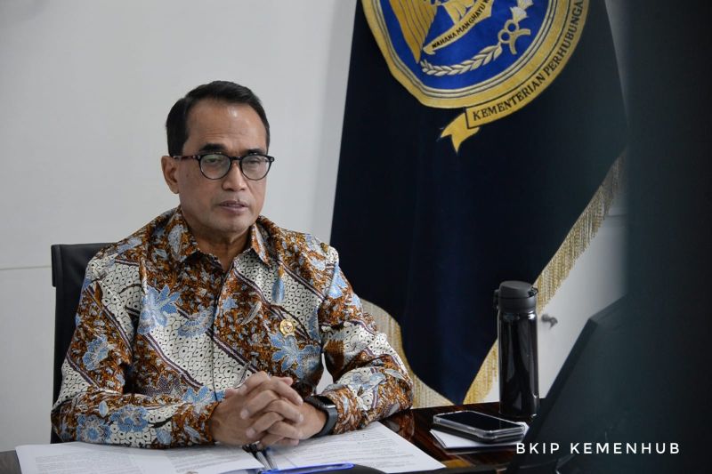Menhub minta bongkar muat pelabuhan dikelola profesional