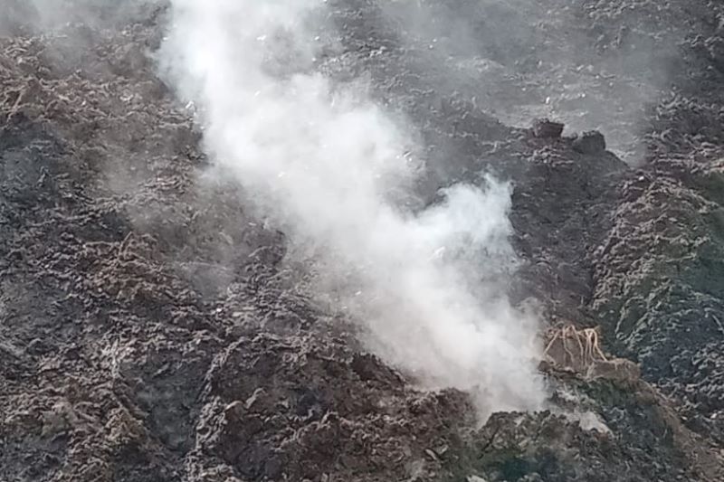 Lima titik api muncul di bukit Naimutis NTT