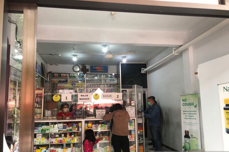 Apotek di Bali ikuti larangan Kemenkes soal penjualan obat sirop Apotek di Bali ikuti larangan Kemenkes soal penjualan obat sirop
