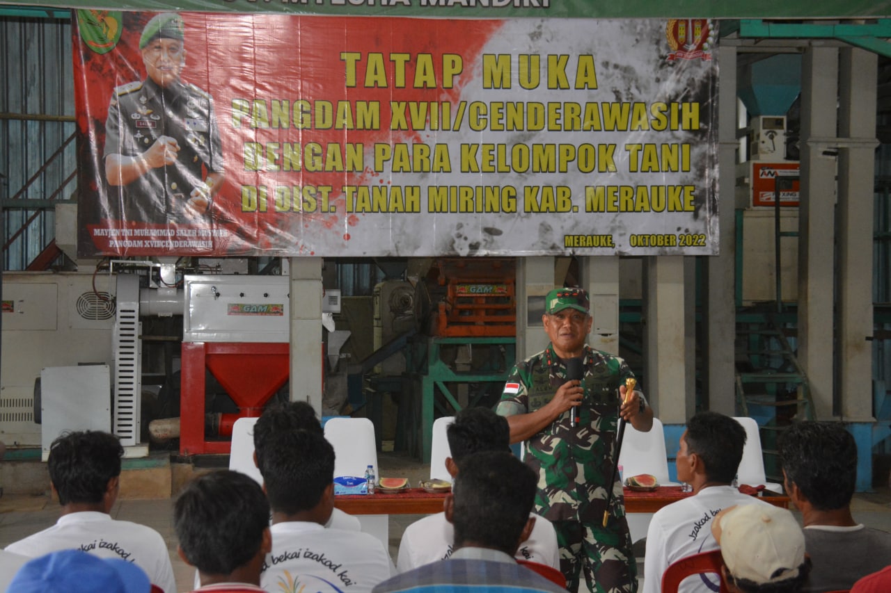 Pangdam XVII/Cenderawasih tinjau lokasi program ketahanan pangan Korem 174 Merauke Pangdam XVII/Cenderawasih tinjau lokasi program ketahanan pangan Korem 174 Merauke