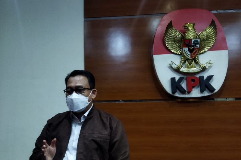 Istri-anak Enembe diminta sampaikan ke penyidik soal tolak jadi saksi