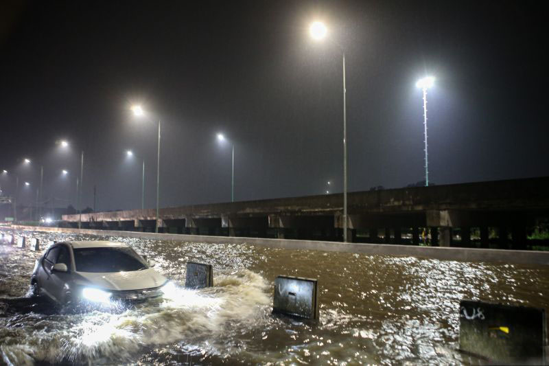 BNPB: 1.252 rumah di Tangerang Selatan terendam banjir BNPB: 1.252 rumah di Tangerang Selatan terendam banjir