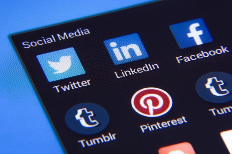 Pentingnya terapkan etika berinternet cegah konflik di media sosial Pentingnya terapkan etika berinternet cegah konflik di media sosial