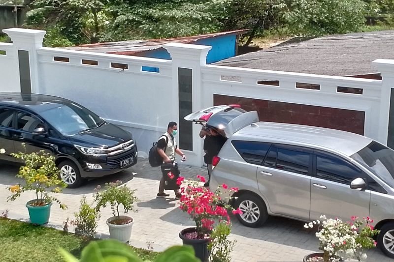 KPK amankan bukti dari tiga PTN terkait kasus Rektor Unila