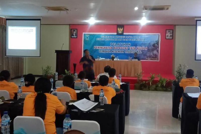 Puluhan pekerja seni di Kaimana ikuti pelatihan peningkatan kapasitas