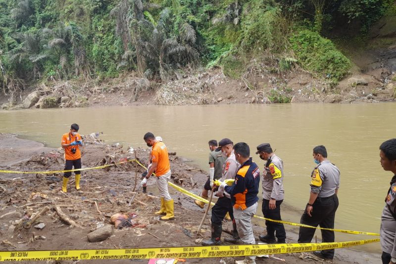 BPBD Ciamis: Korban banjir yang hilang ditemukan tewas di Tasikmalaya BPBD Ciamis: Korban banjir yang hilang ditemukan tewas di Tasikmalaya