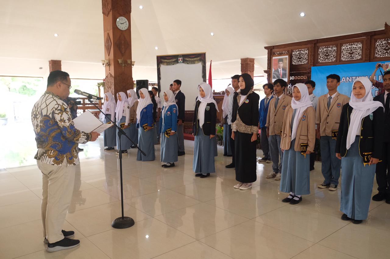 Forum Anak Obama Kota Magelang pelopor dan pelapor pemenuhan hak anak Forum Anak Obama Kota Magelang pelopor dan pelapor pemenuhan hak anak