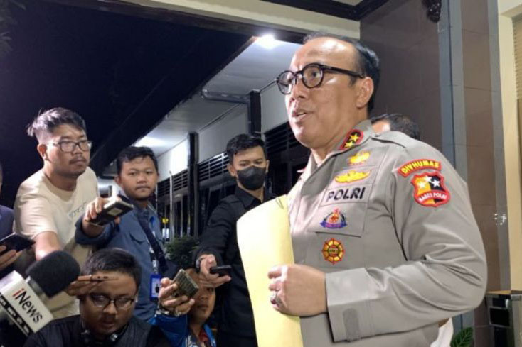 Polri bantah korban meninggal tragedi Kanjuruhan lebih dari 125 orang Polri bantah korban meninggal tragedi Kanjuruhan lebih dari 125 orang