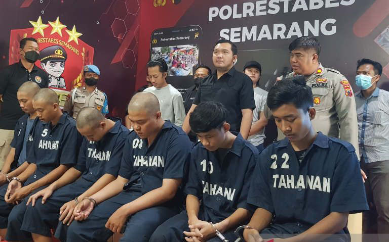 Enam pelaku pengeroyokan hingga tewas di Semarang diringkus Enam pelaku pengeroyokan hingga tewas di Semarang diringkus