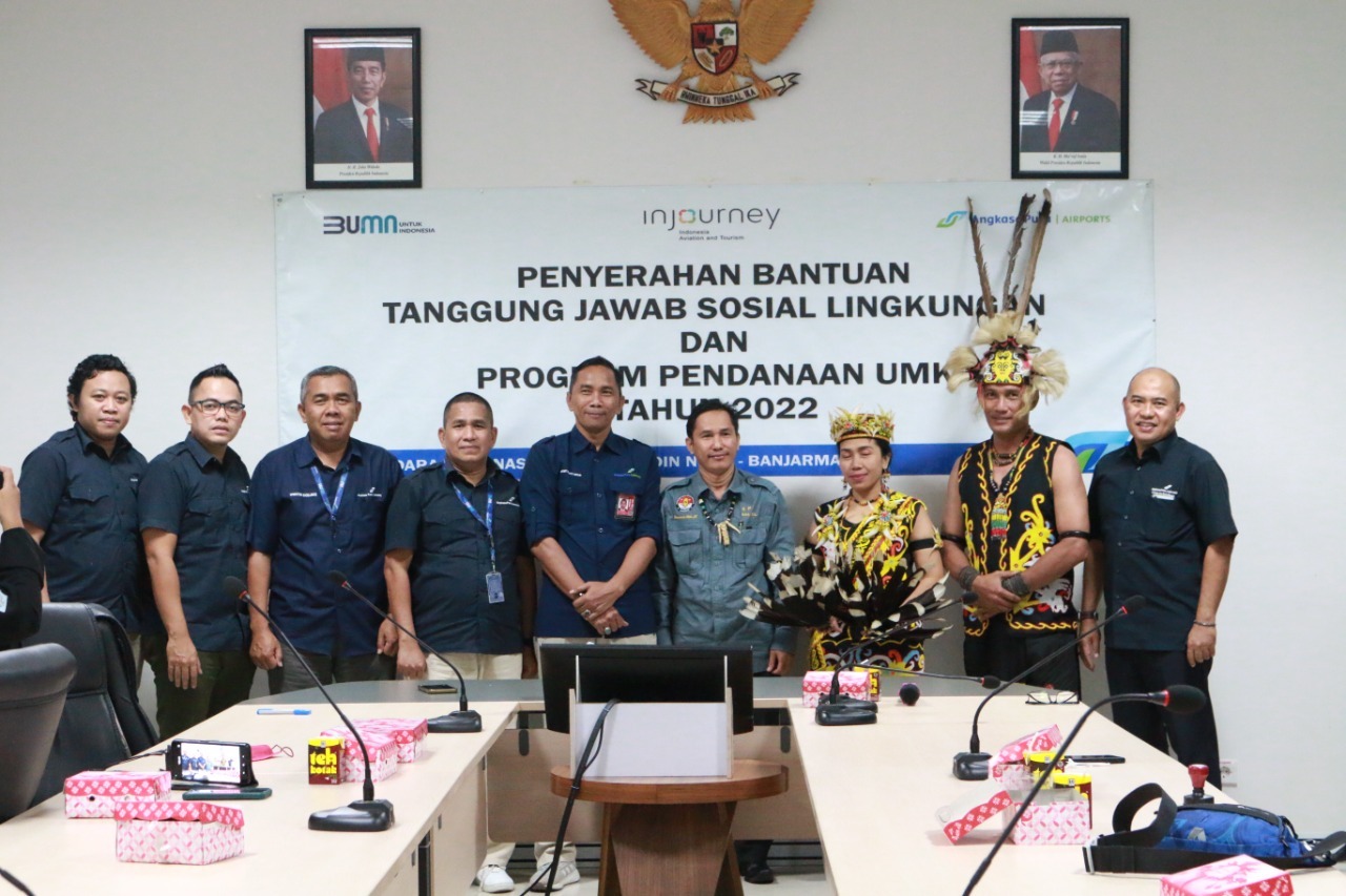 Peduli seni budaya Kalimantan, Angkasa Pura I salurkan bantuan TJSL Peduli seni budaya Kalimantan, Angkasa Pura I salurkan bantuan TJSL